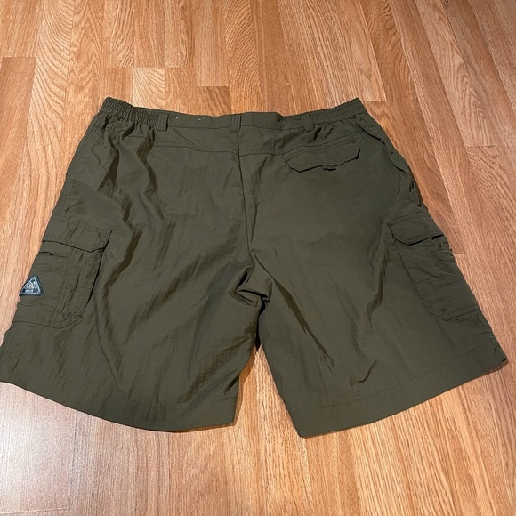 Clear Water Outfitters Shorts - Picture 4 of 5